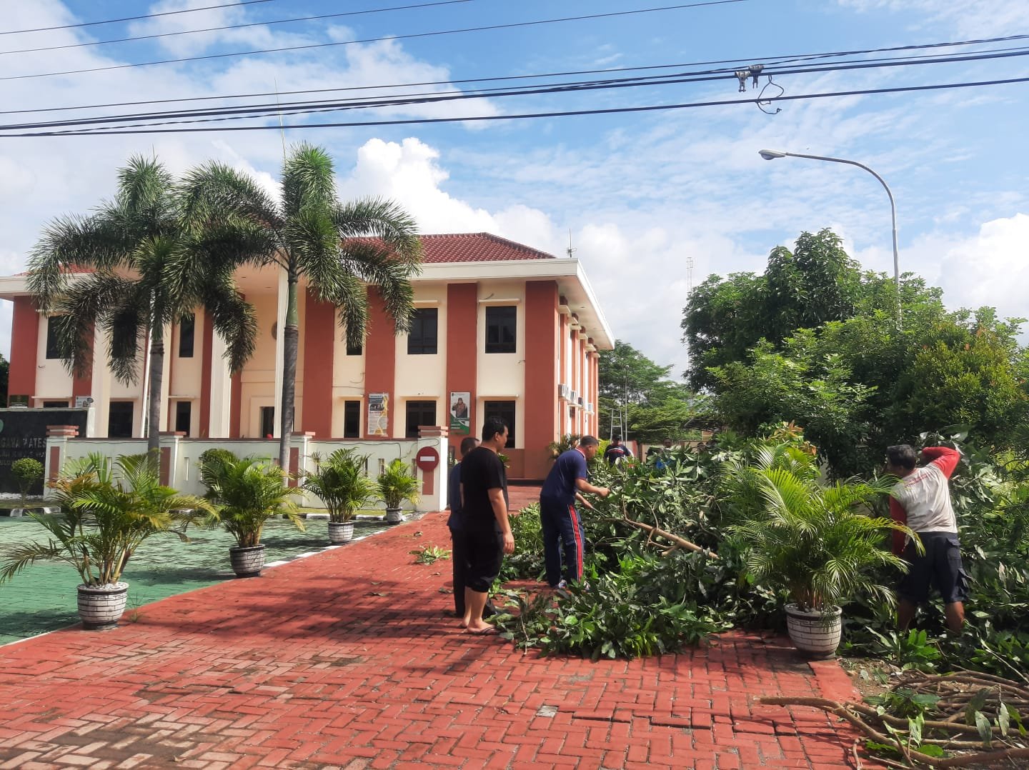 Kerja Bakti 1