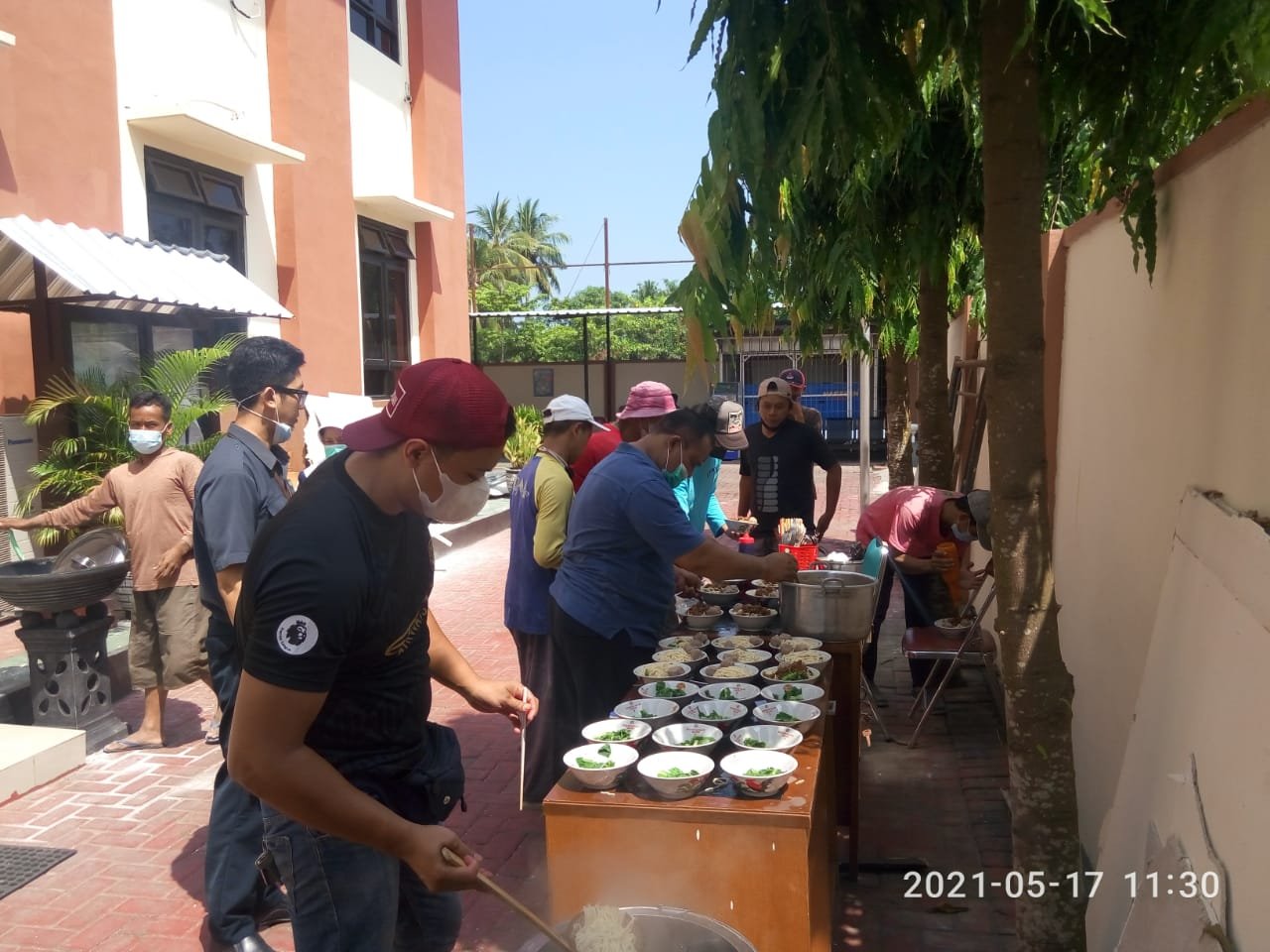makan bersama